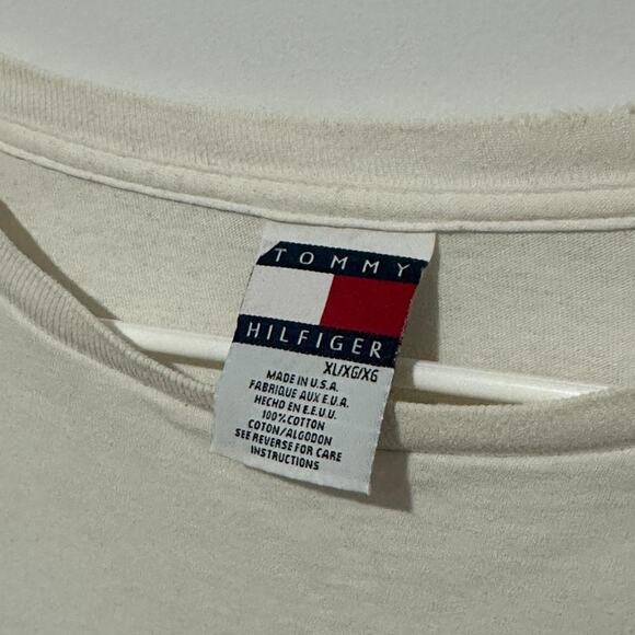 Vintage 1990s Tommy Hilfiger T-Shirt - XL - Picture 4 of 6